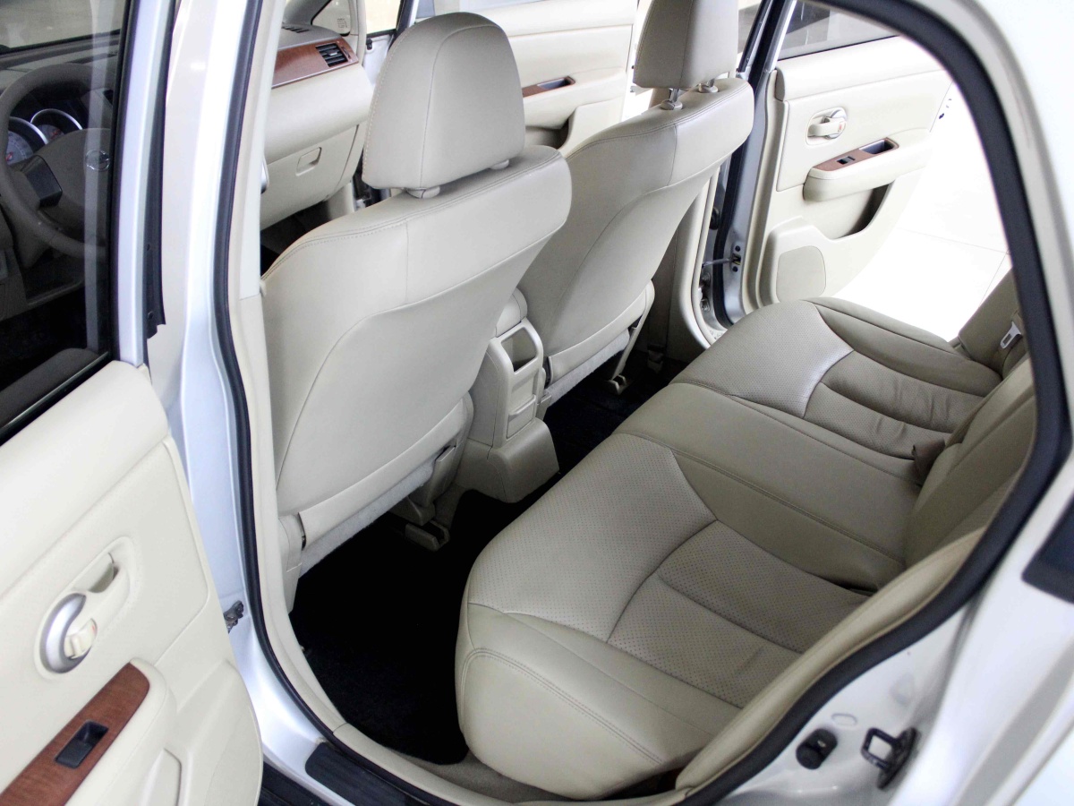 日產(chǎn) 頤達(dá)  2006款 1.6JE AT圖片