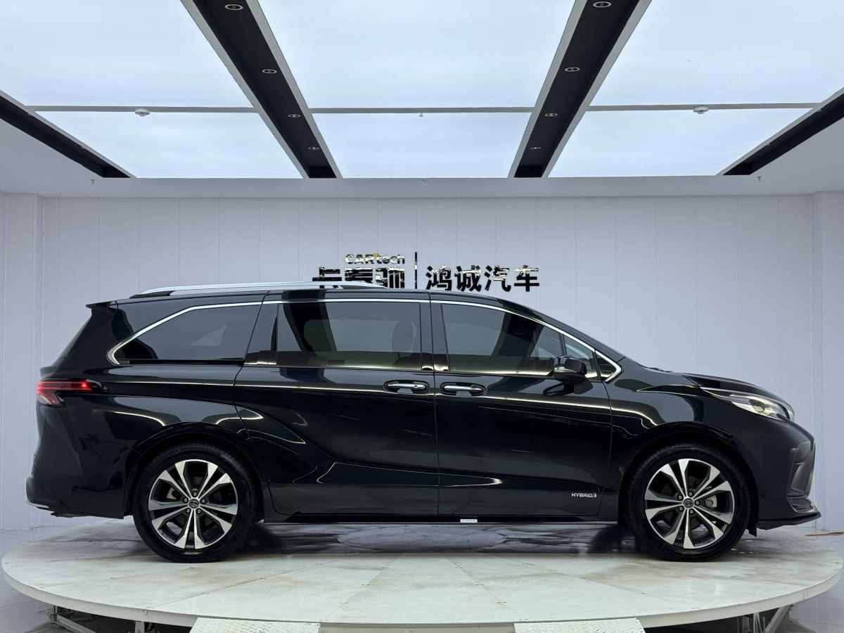 丰田 格瑞维亚  2023款 2.5L混动 旗舰VIP版图片