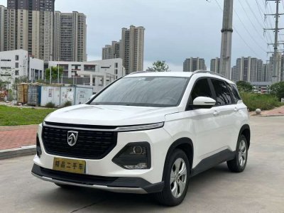 2020年4月 寶駿 530 1.5T CVT豪華互聯(lián)型 7座圖片