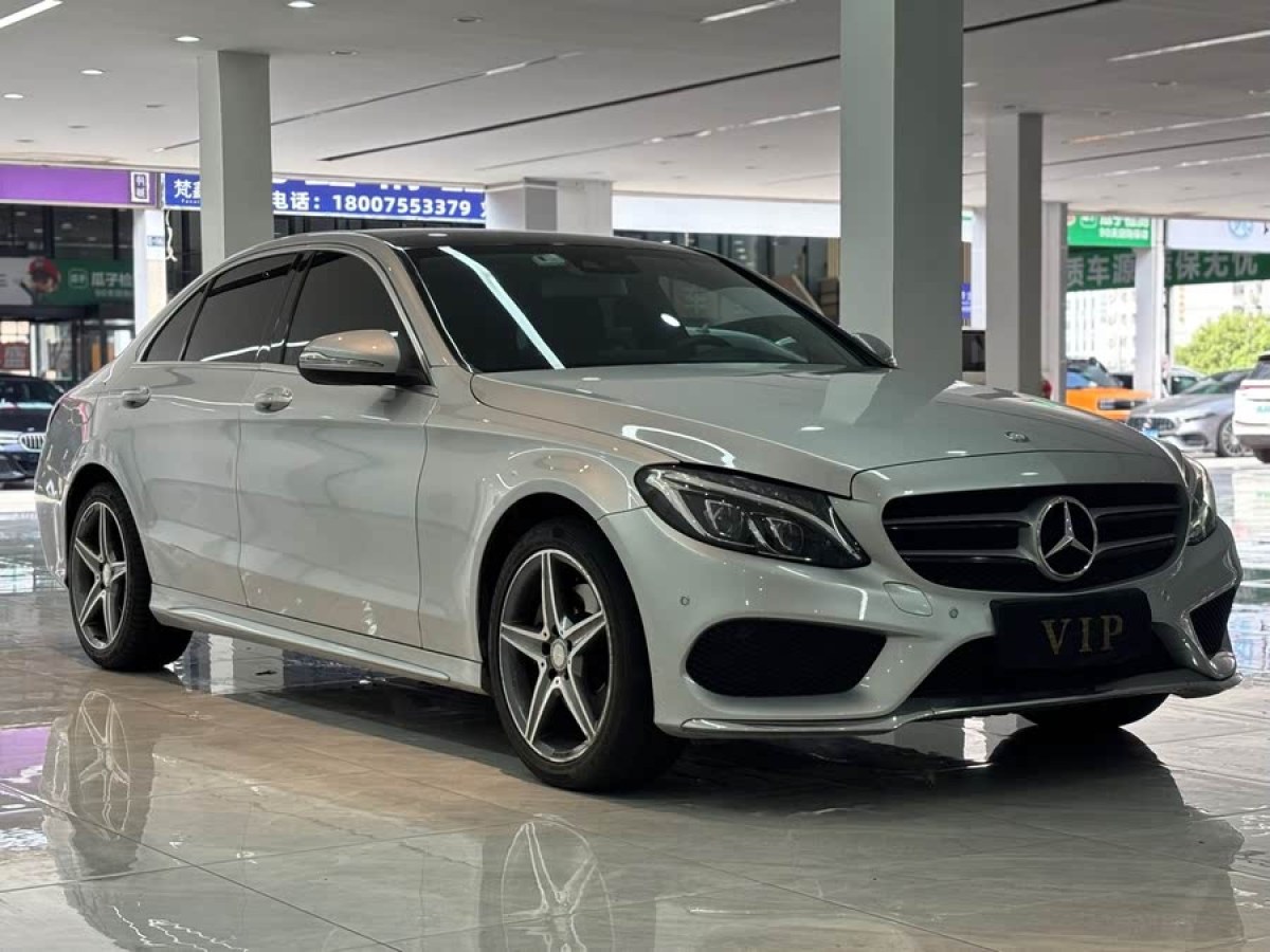 奔馳 奔馳C級(jí)  2015款 C 260 L 運(yùn)動(dòng)型圖片