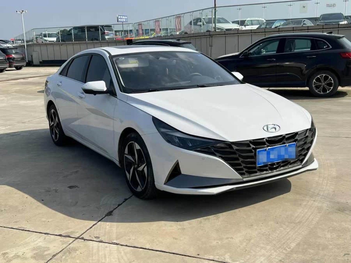 現(xiàn)代 伊蘭特  2022款 1.5L CVT GLS領(lǐng)先版圖片