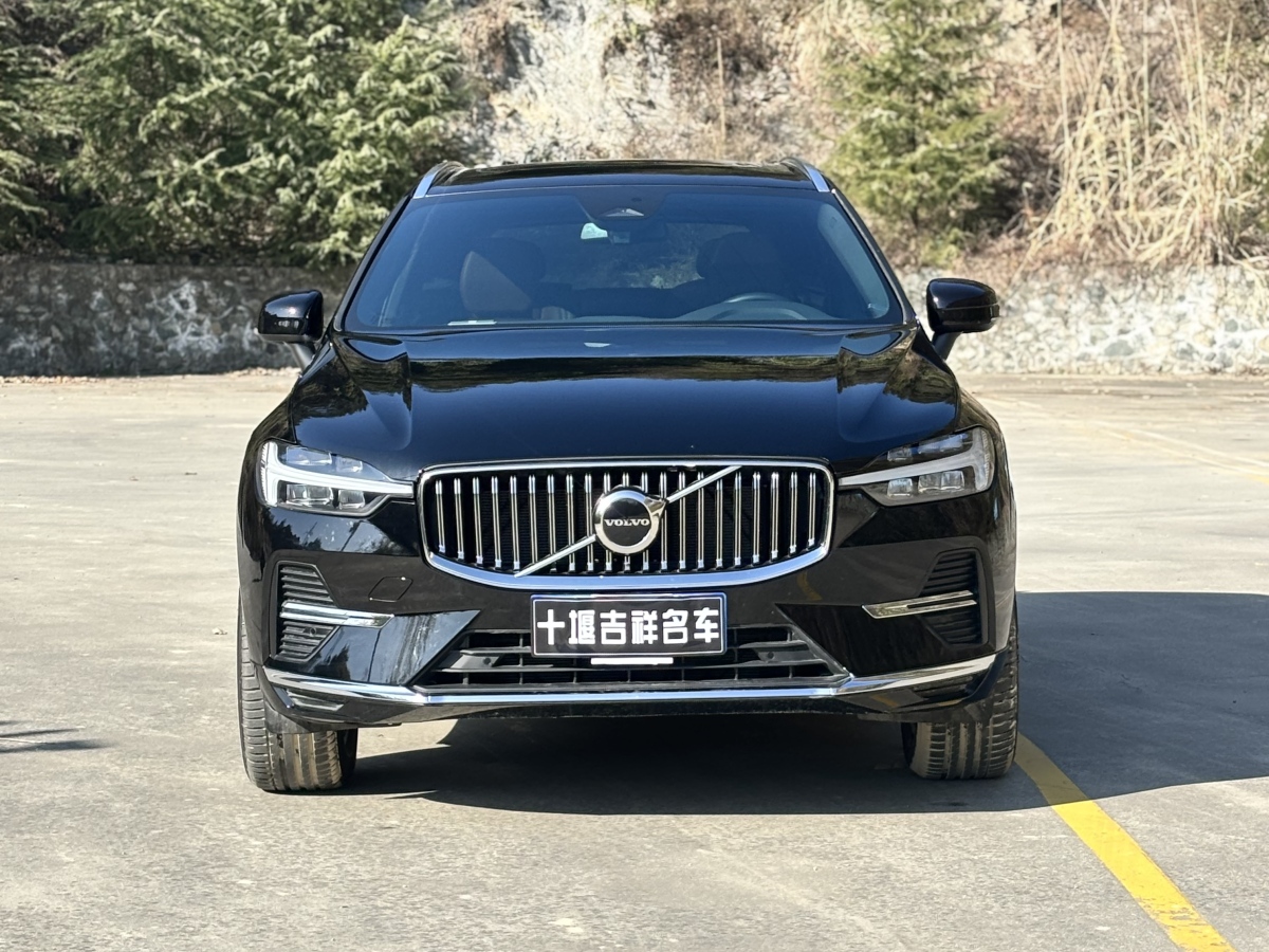 沃爾沃 XC60  2024款 B5 四驅(qū)智遠(yuǎn)運(yùn)動(dòng)版圖片