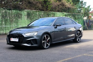 奥迪A4L 奥迪 45 TFSI quattro 臻选动感型