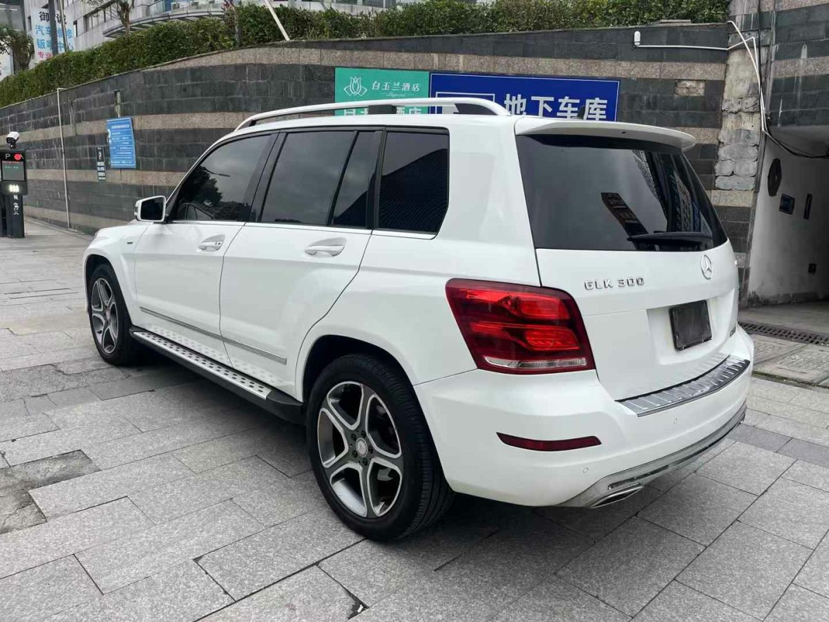 奔馳 奔馳GLK級  2015款 GLK 260 4MATIC 動感型 極致版圖片