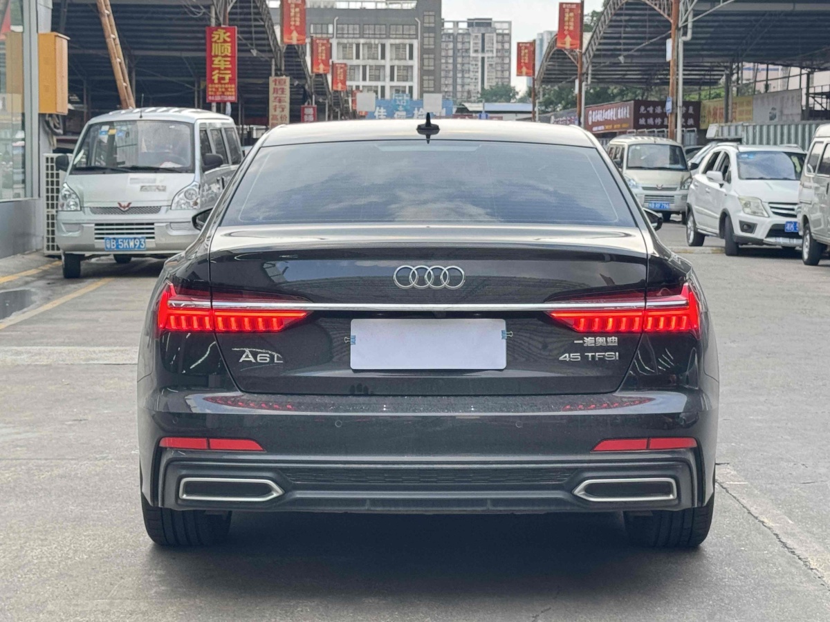 奧迪 奧迪A6L  2022款 45 TFSI 臻選動(dòng)感型圖片