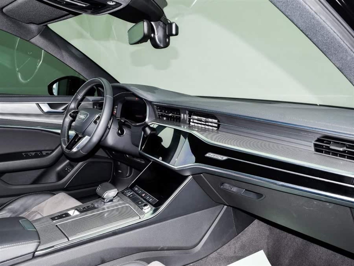 奧迪 奧迪A6L新能源  2020款 55 TFSI e quattro圖片