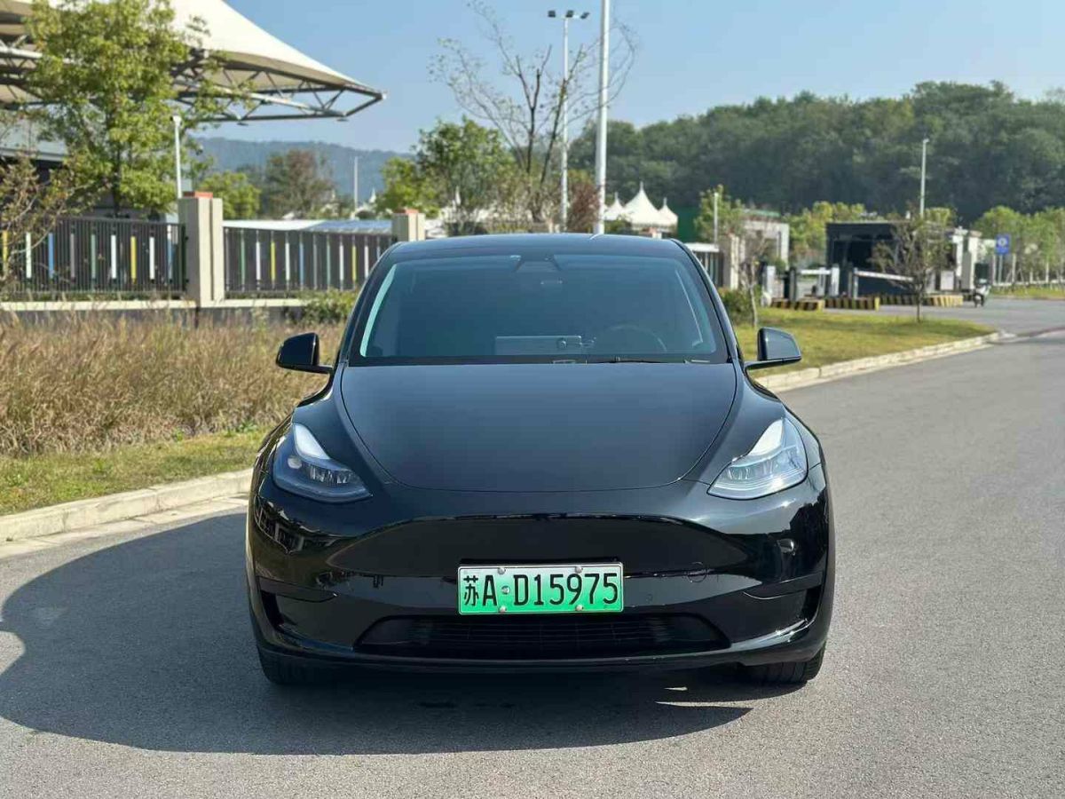 特斯拉 Model S  2023款 三電機(jī)全輪驅(qū)動(dòng) Plaid版圖片