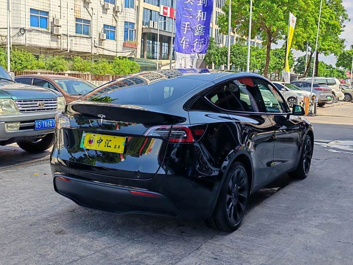 特斯拉 Model Y  2022款 后輪驅(qū)動版圖片