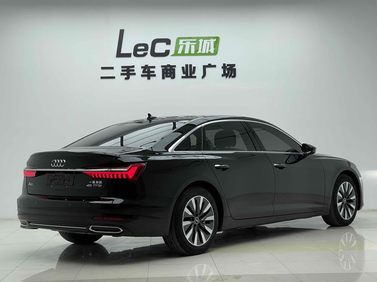 奧迪 奧迪A6L  2022款 45 TFSI 臻選致雅型圖片