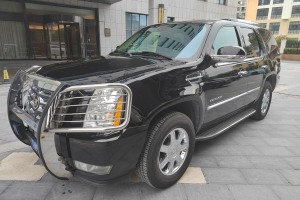 凯雷德ESCALADE 凯迪拉克 6.2 AWD