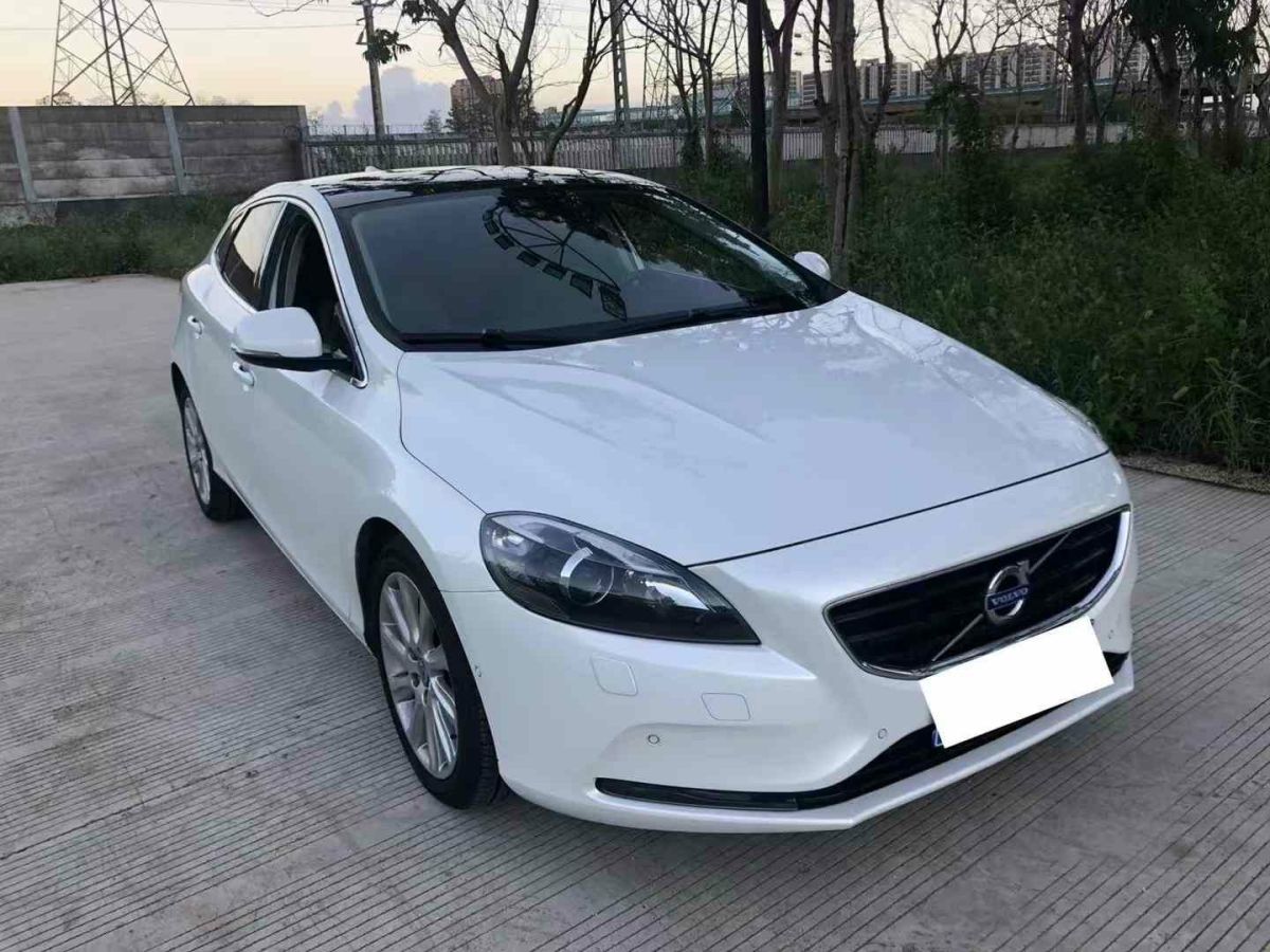 沃爾沃 V40  2013款 2.0T 智尚版圖片