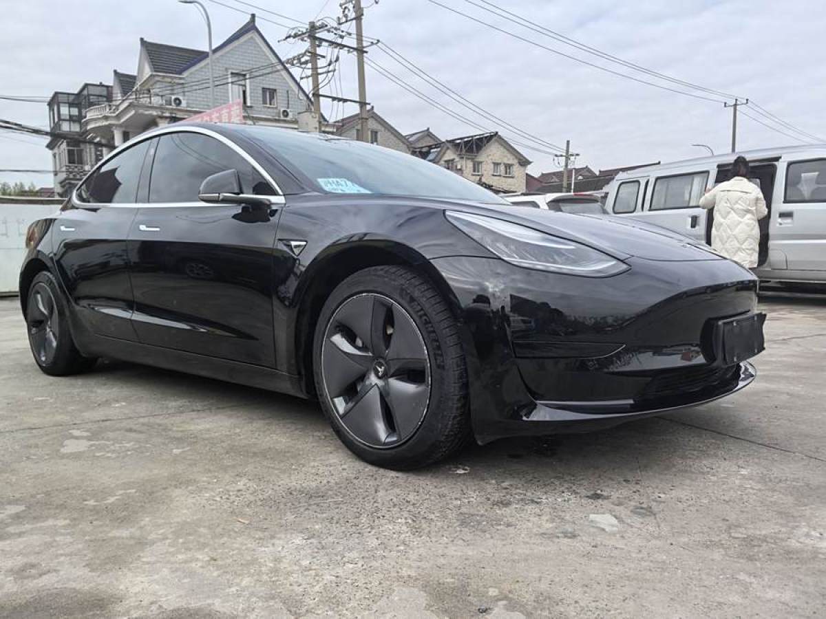 特斯拉 Model 3  2020款 改款 標準續(xù)航后驅升級版圖片