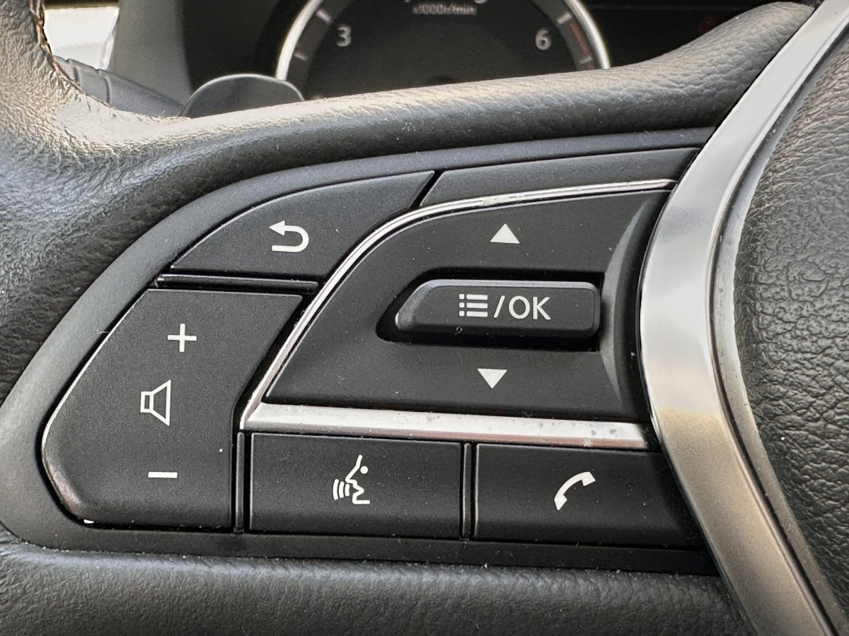 英菲尼迪 QX50  2020款 改款 2.0T 四驅(qū)菁英版圖片