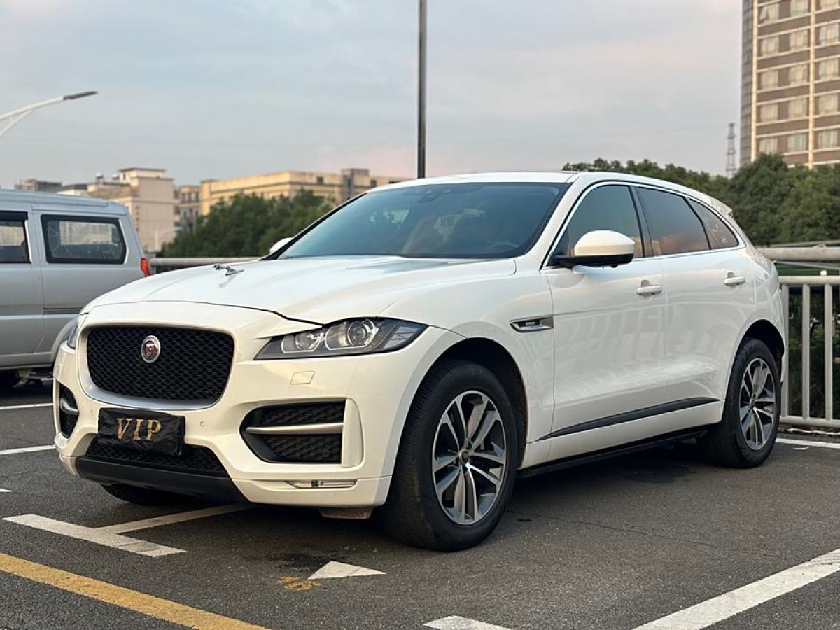 捷豹 F-PACE  2016款 3.0 SC 四驅(qū)R-Sport運動版圖片