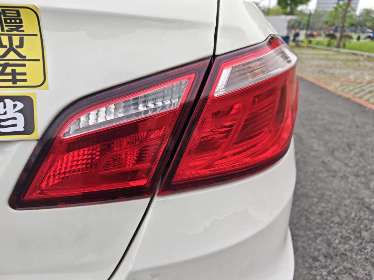 長(zhǎng)安 逸動(dòng)  2012款 1.6L 手動(dòng)豪華型 國(guó)IV圖片