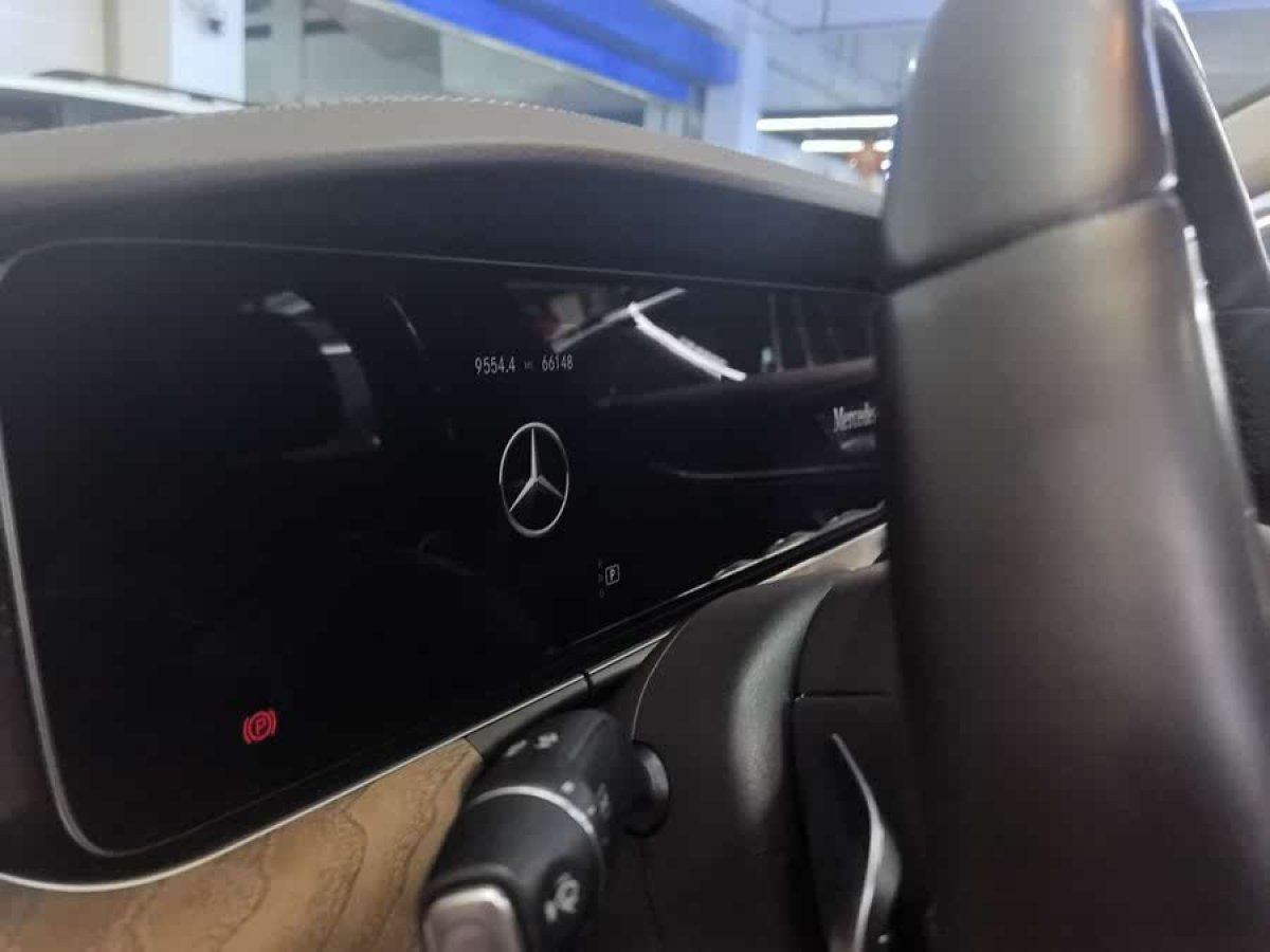 奔馳 奔馳E級  2022款 改款二 E 300 L 時尚型圖片