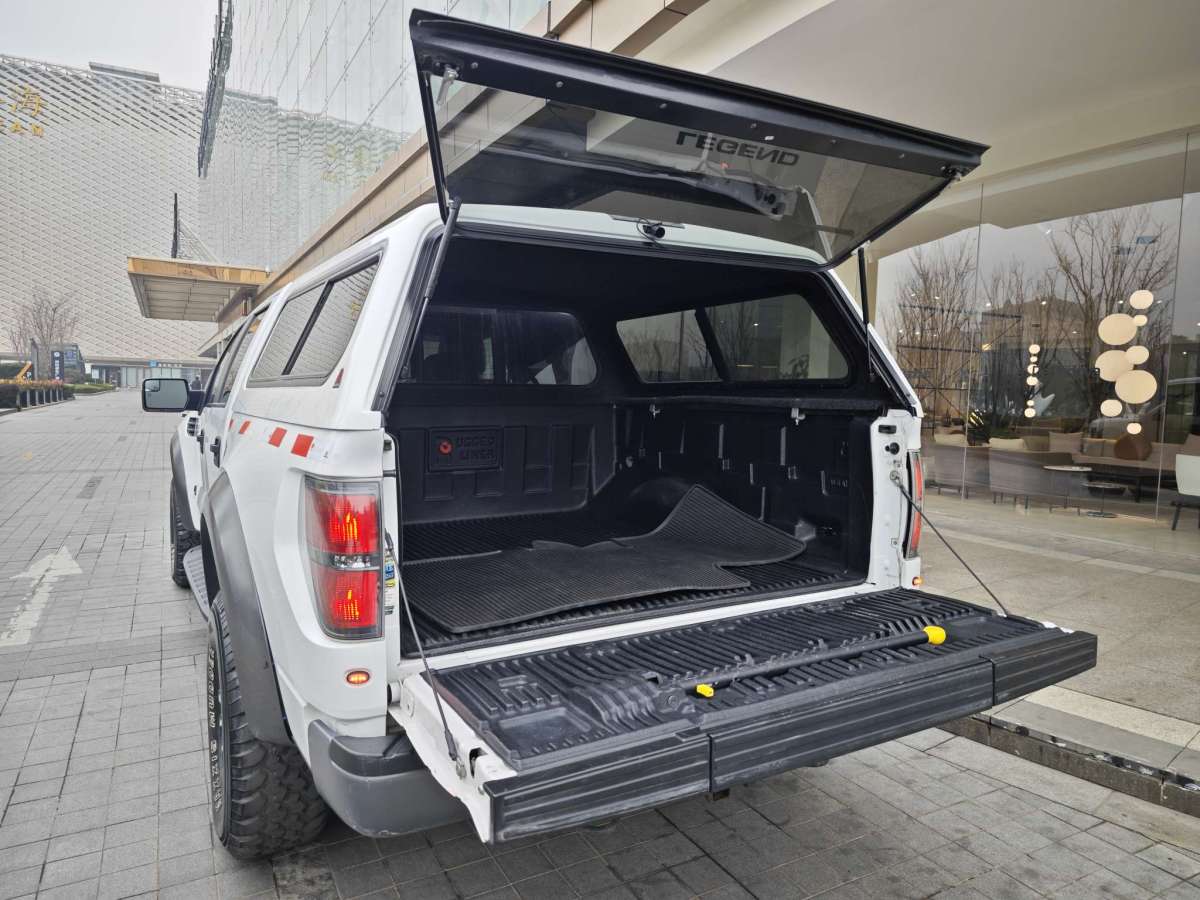 福特 F-150  2011款 6.2L SVT Raptor SuperCrew圖片