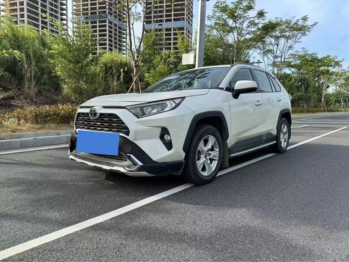 2019年12月豐田 RAV4榮放  2020款 2.0L CVT兩驅(qū)都市版