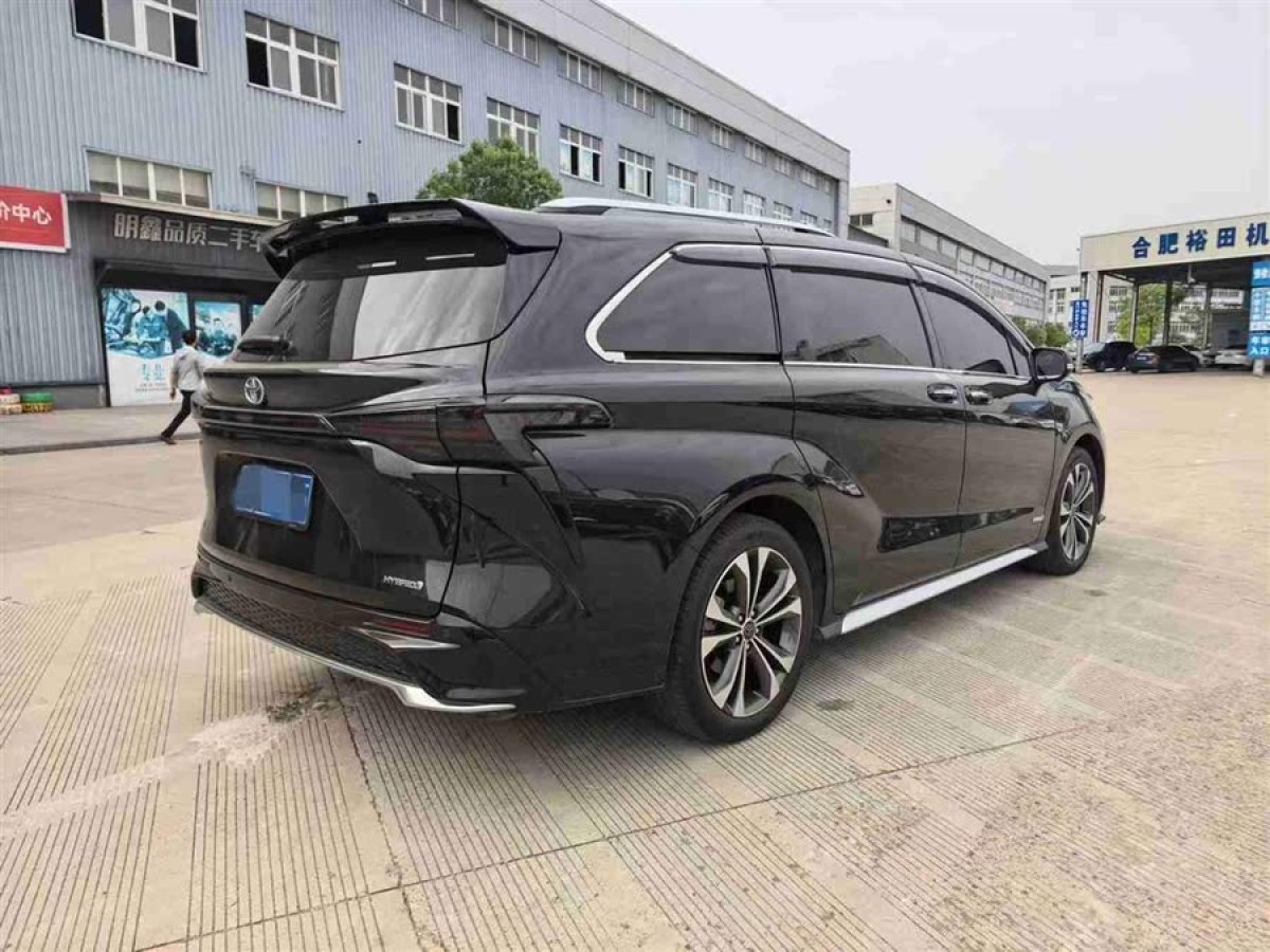 豐田 格瑞維亞  2023款 2.5L混動 尊貴PLUS版圖片