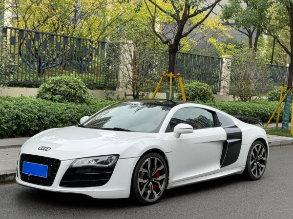 奥迪 奥迪R8  2012款 5.2 FSI quattro 限量版