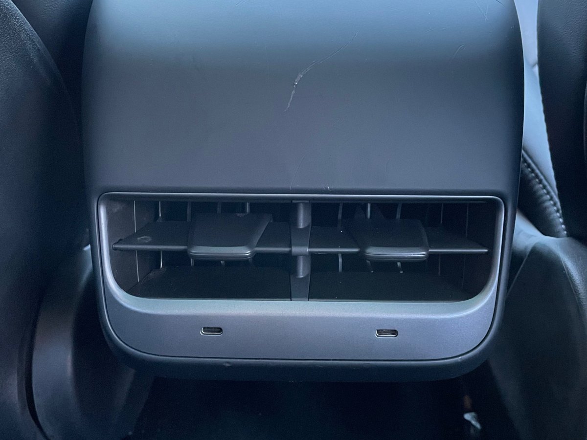 2021年3月特斯拉 Model 3  2019款 标准续航后驱升级版
