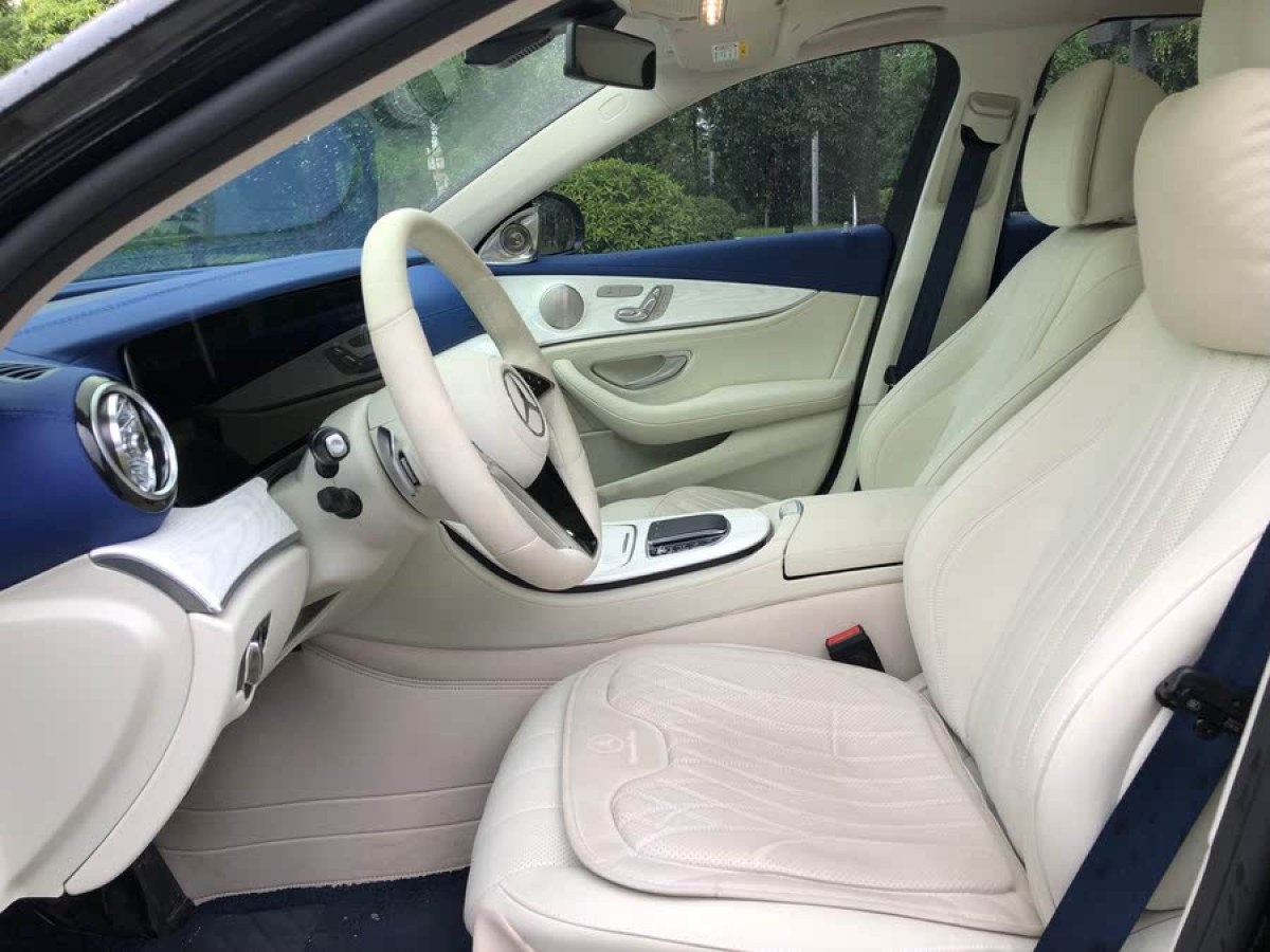奔馳 奔馳E級(jí)  2023款 改款 E 300 L 豪華型圖片