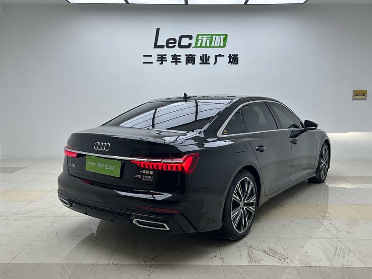 奧迪 奧迪A6L  2022款 45 TFSI quattro 臻選動感型圖片