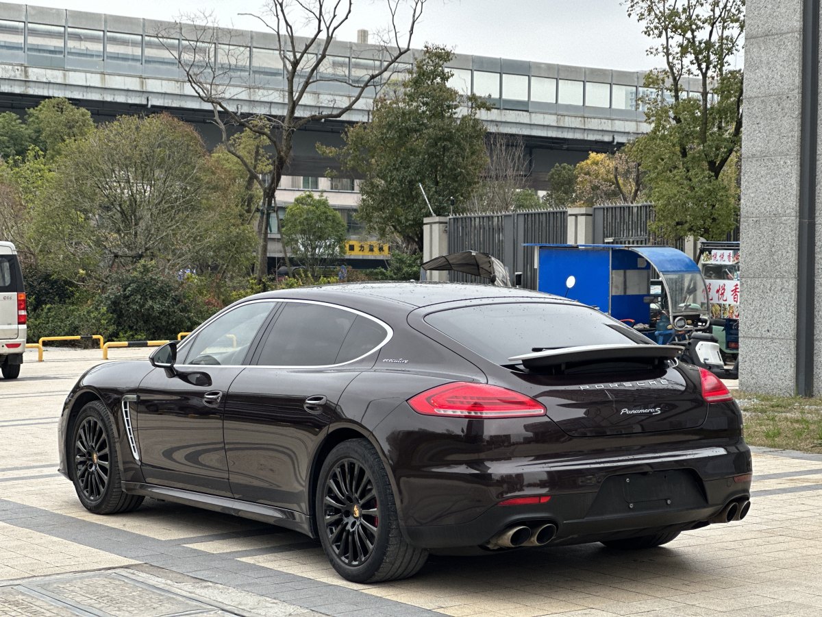 保時(shí)捷 Panamera  2016款 Panamera Executive Edition 3.0T圖片