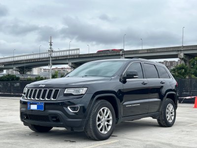 2013年9月 Jeep 大切諾基(進(jìn)口) 3.6L 舒適導(dǎo)航版圖片