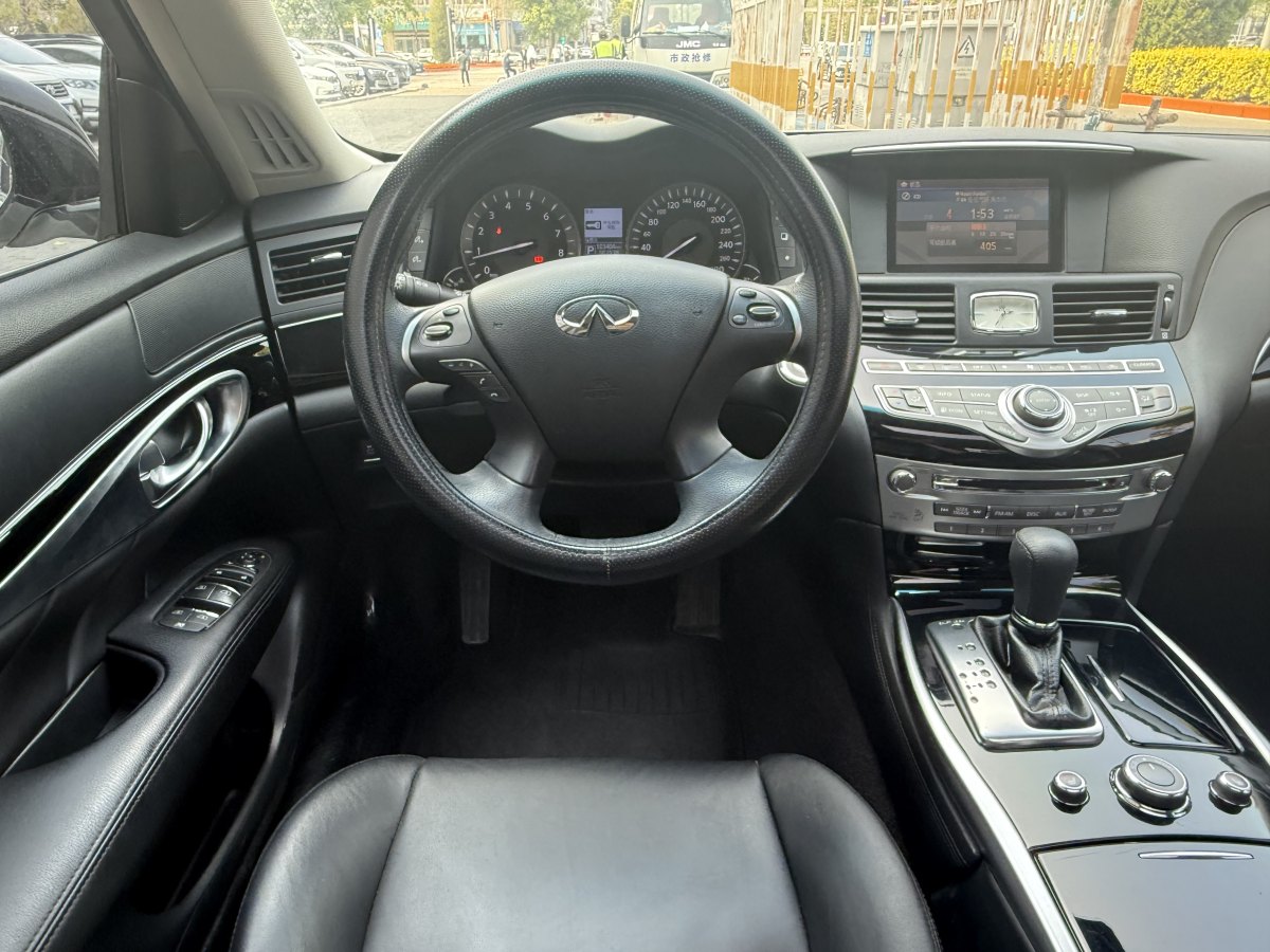 英菲尼迪 Q70  2017款 Q70L 2.5L 精英版圖片