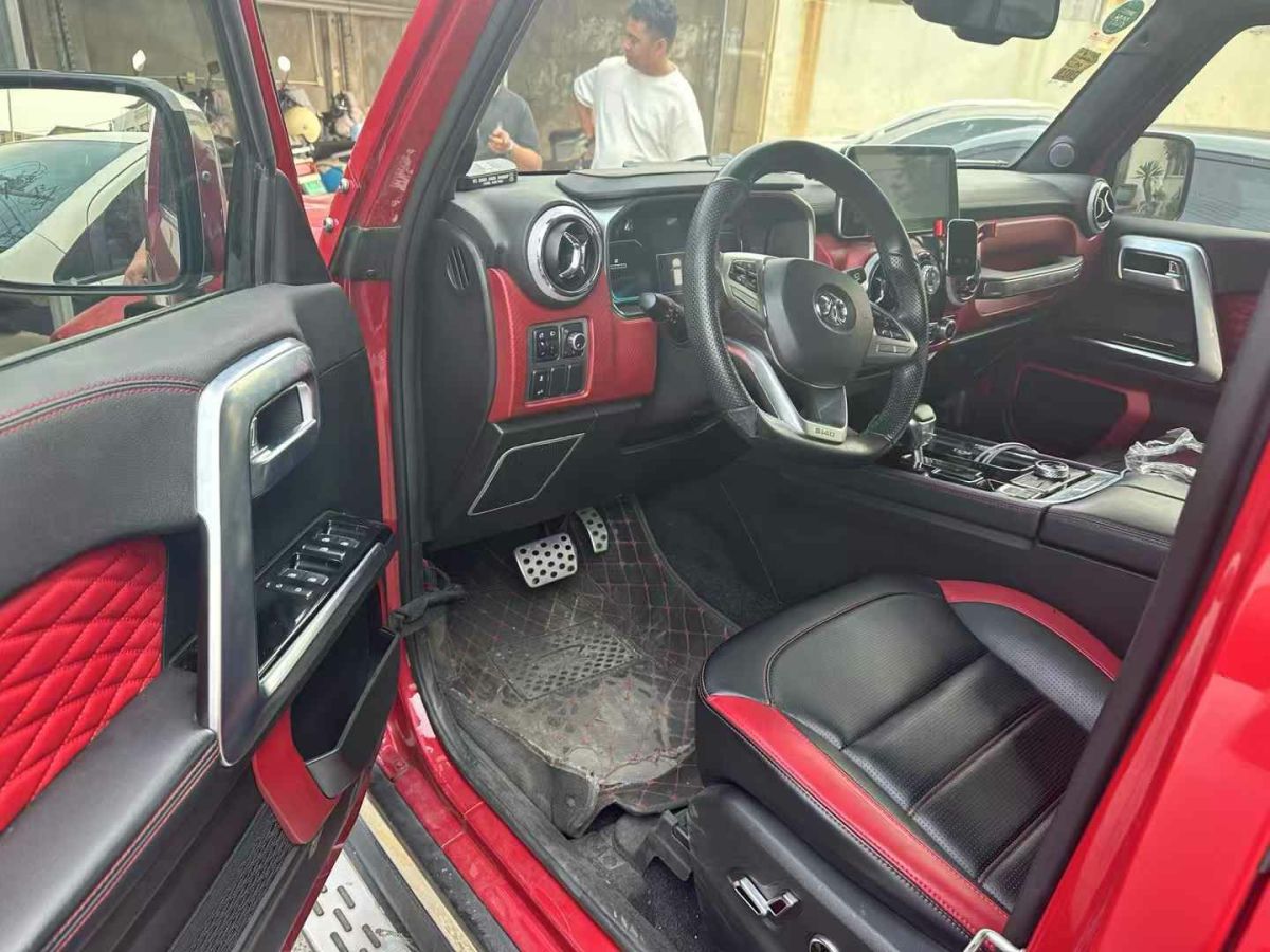 北京 BJ40  2019款 40L 2.3T 自動(dòng)四驅(qū)越野版圖片