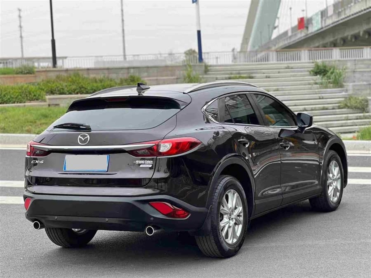 馬自達 CX-4  2018款  2.0L 自動兩驅(qū)藍天探索版 國VI圖片