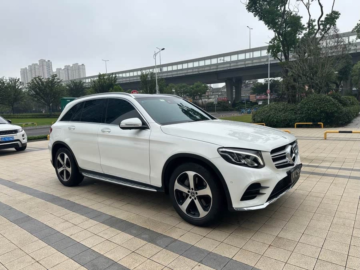 奔馳 奔馳GLC  2018款 改款 GLC 260 4MATIC 豪華型圖片