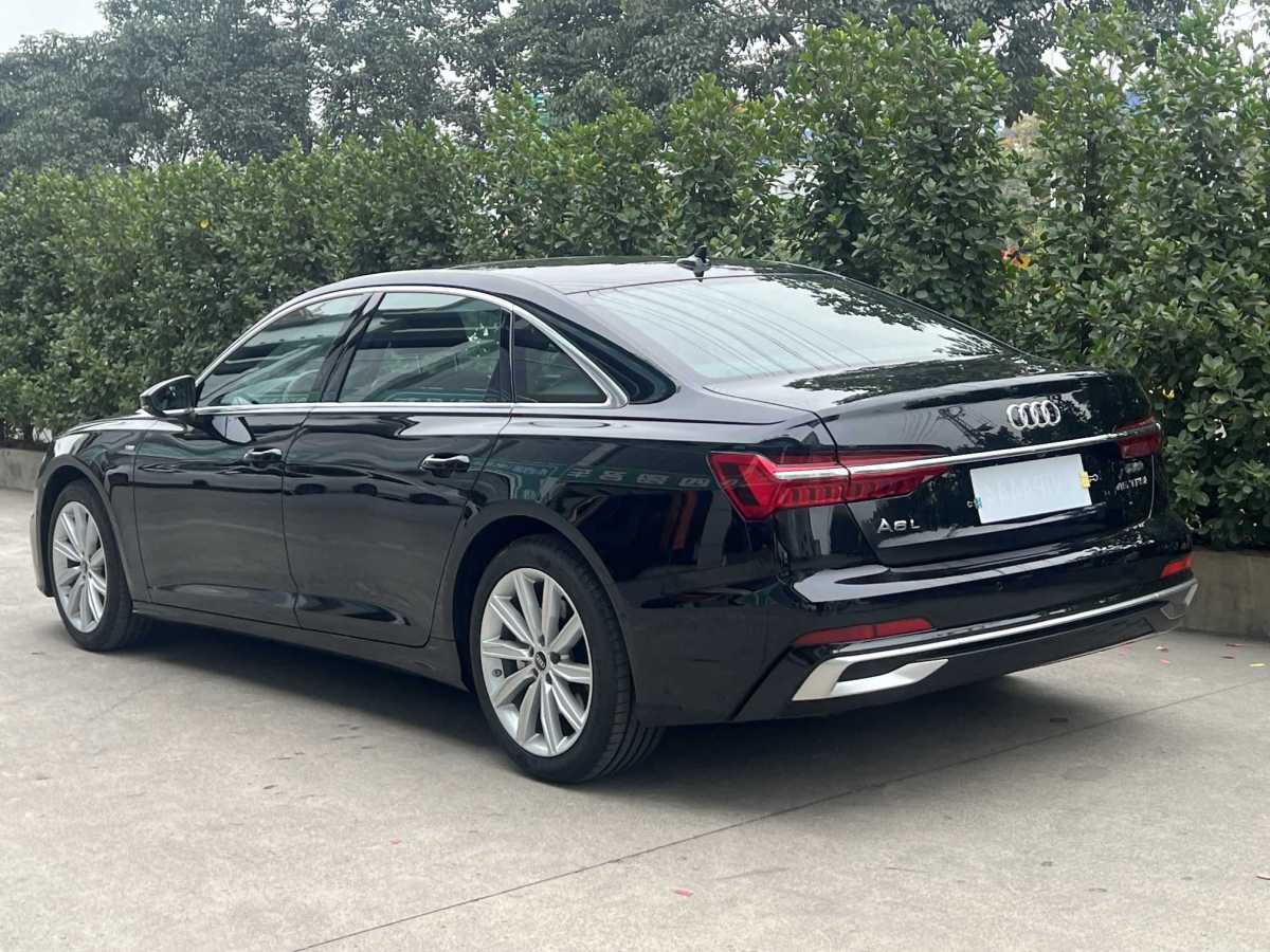 奧迪 奧迪A6L  2024款 45 TFSI 臻選動感型圖片