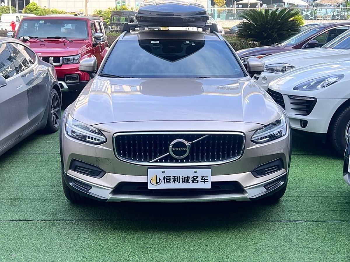 2023年1月沃爾沃 V90  2023款 Cross Country B5 AWD 智遠(yuǎn)版