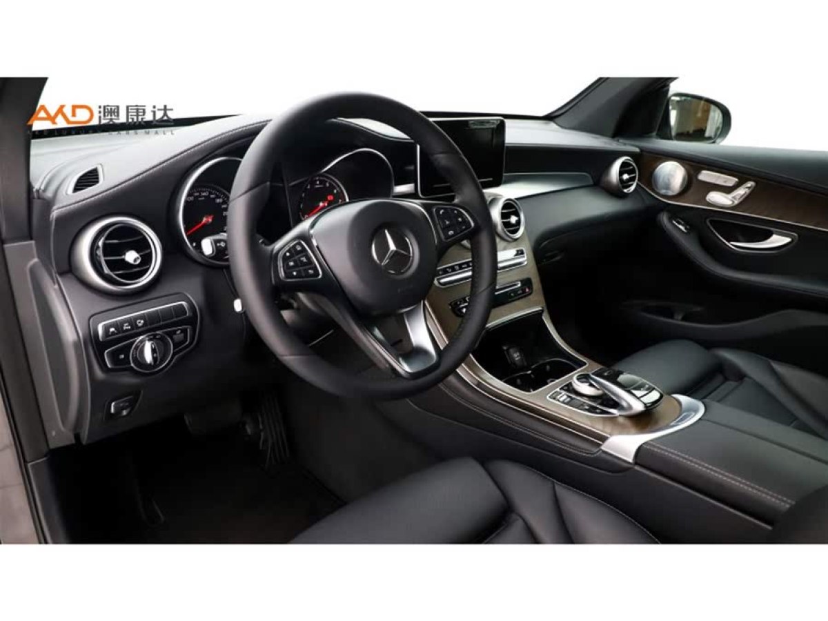 奔馳 奔馳GLC  2018款 改款 GLC 300 4MATIC 動感型圖片