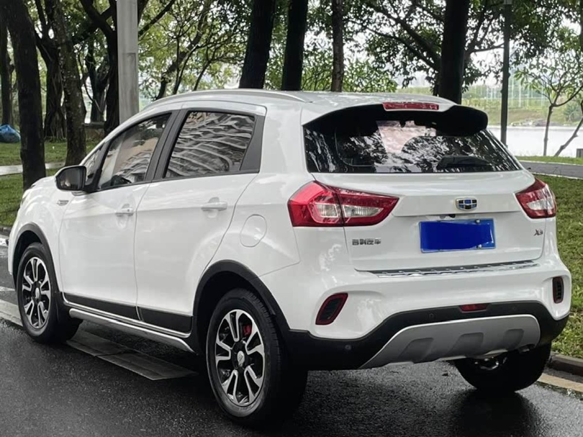 吉利 遠(yuǎn)景X3  2017款 1.5L 自動尊貴型圖片