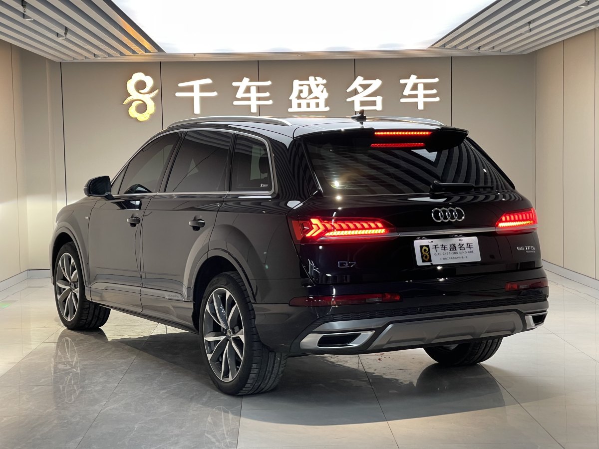 奧迪 奧迪Q7  2024款 55 TFSI quattro S line運動型圖片