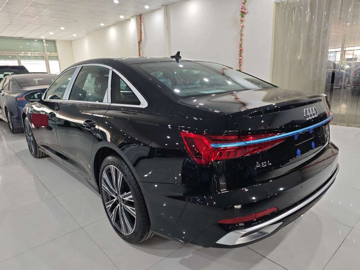 2025年3月奧迪 奧迪A6L  2025款 45 TFSI 臻選動感型