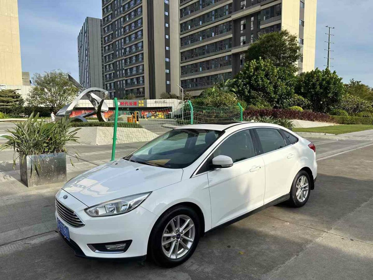 福特 ?？怂? 2018款 2.0T ST 標(biāo)準(zhǔn)版圖片