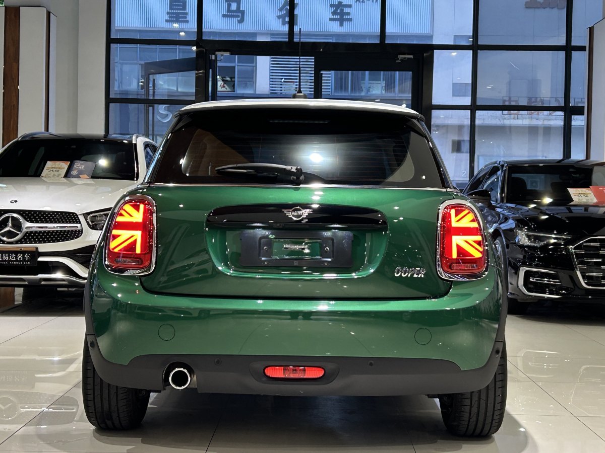 MINI MINI  2021款 1.5T COOPER 經(jīng)典派圖片