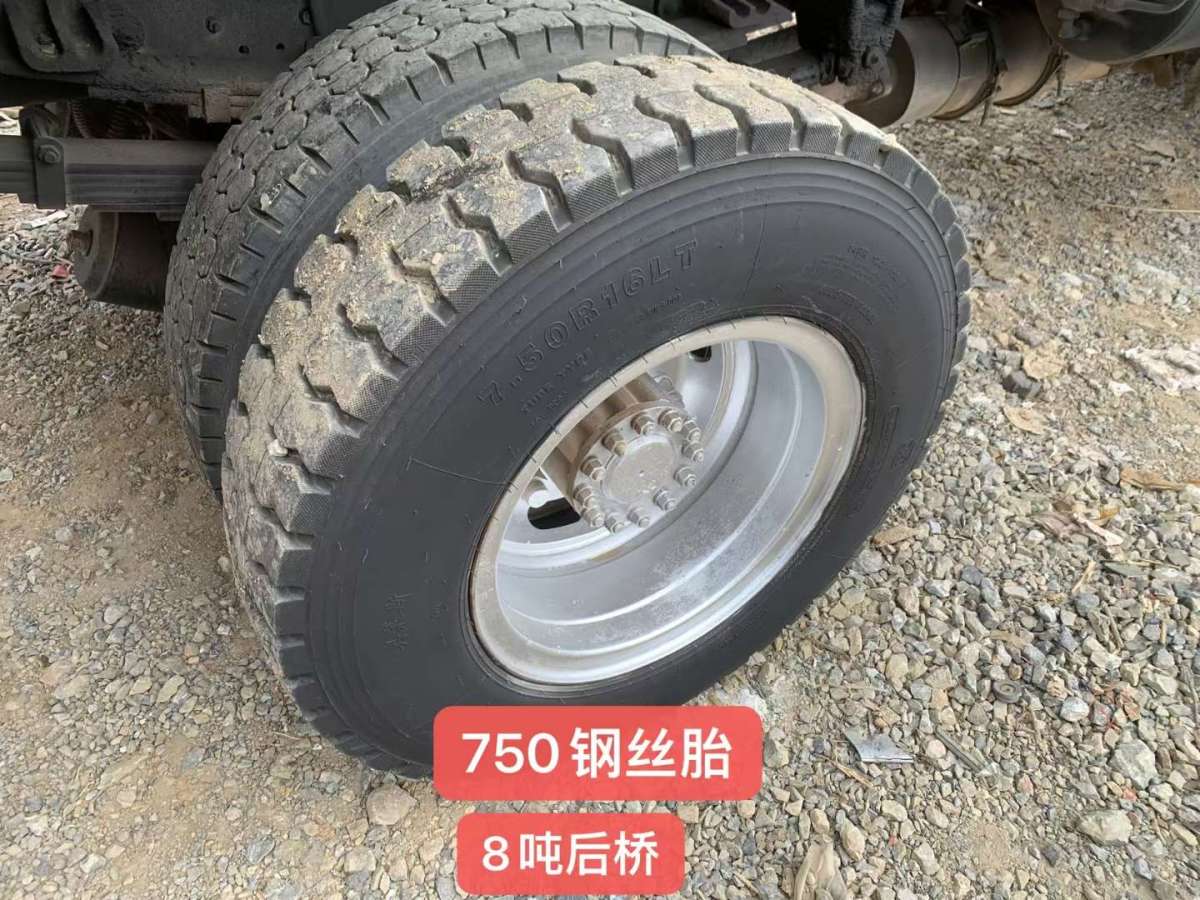 江鈴 寶典  2022款 1.8T汽油四驅(qū)尊享版標(biāo)軸JX4G18A6L圖片