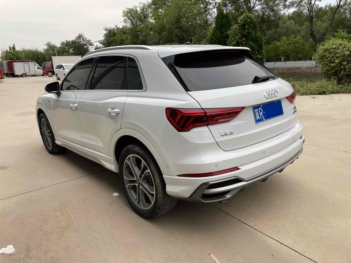 奥迪 奥迪Q3  2022款 40 TFSI 时尚动感型图片