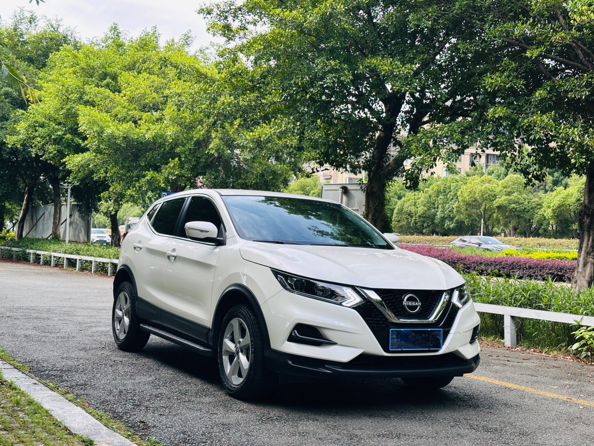 日產(chǎn) 逍客  2023款 經(jīng)典 2.0L CVT XV舒適版圖片