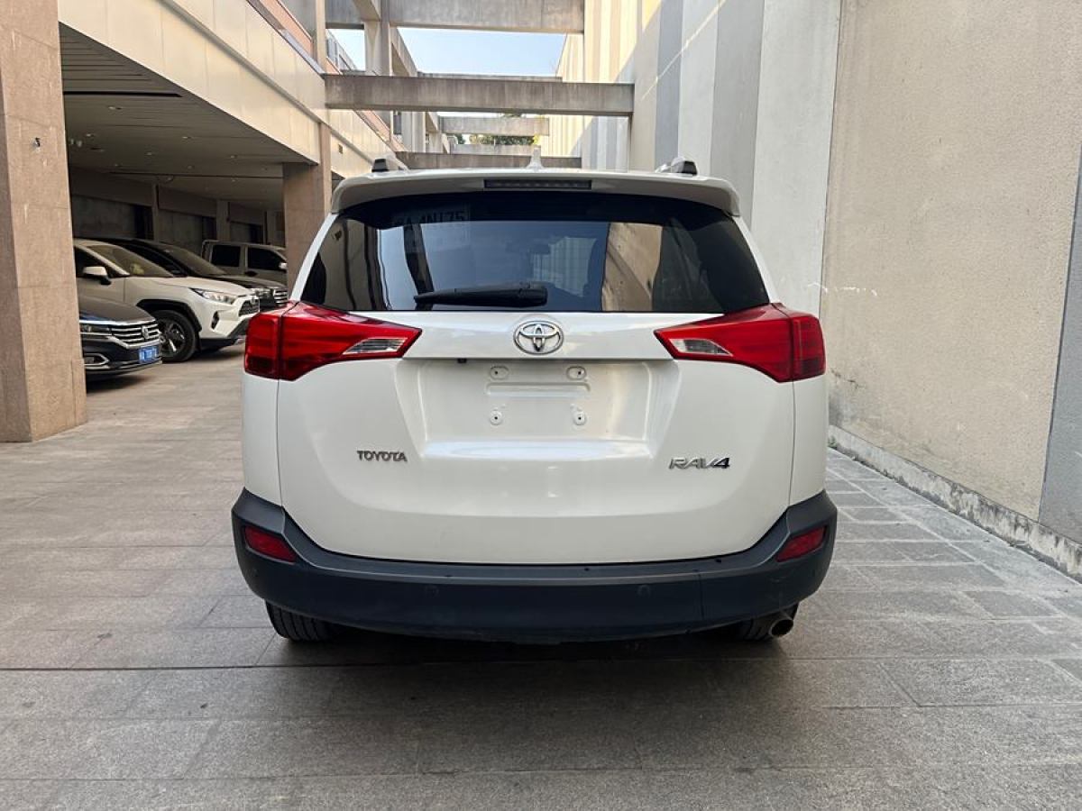 豐田 RAV4榮放  2015款 2.0L CVT兩驅風尚版圖片