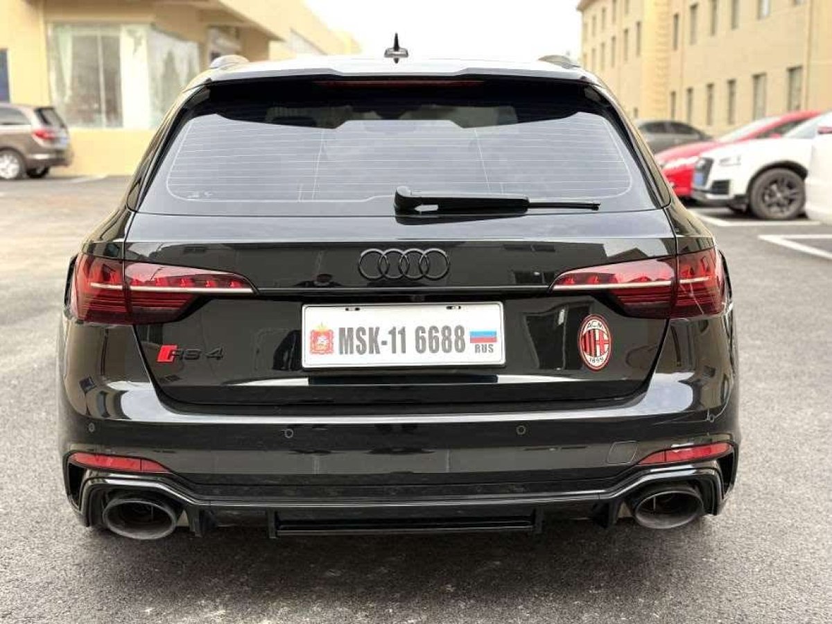 奧迪 奧迪RS 4  2023款 RS4 Avant 黑曜版圖片