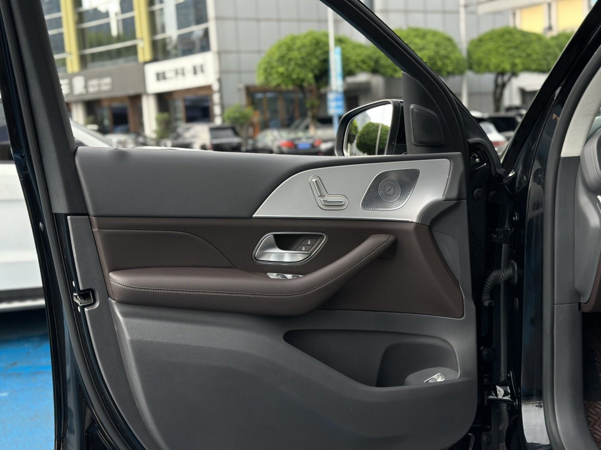 奔驰 奔驰GLE  2020款 GLE 350 4MATIC 动感型特别版图片