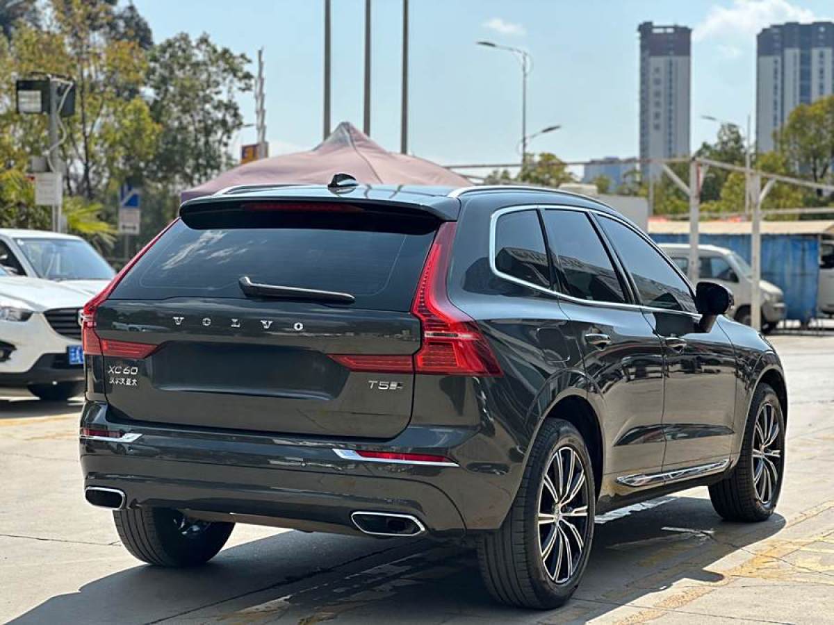 沃爾沃 XC60  2020款 T5 四驅(qū)智遠豪華版圖片