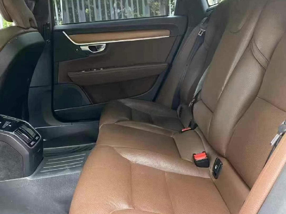 沃爾沃 S90  2019款 T4 智逸版圖片