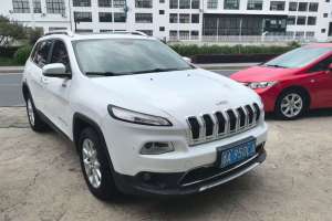 自由光 Jeep 2.4L 優(yōu)越版